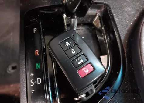 2013 Toyota Avalon Hybrid Xle Premium from USA, damaged, VIN 4T1BD1EB4DU014295